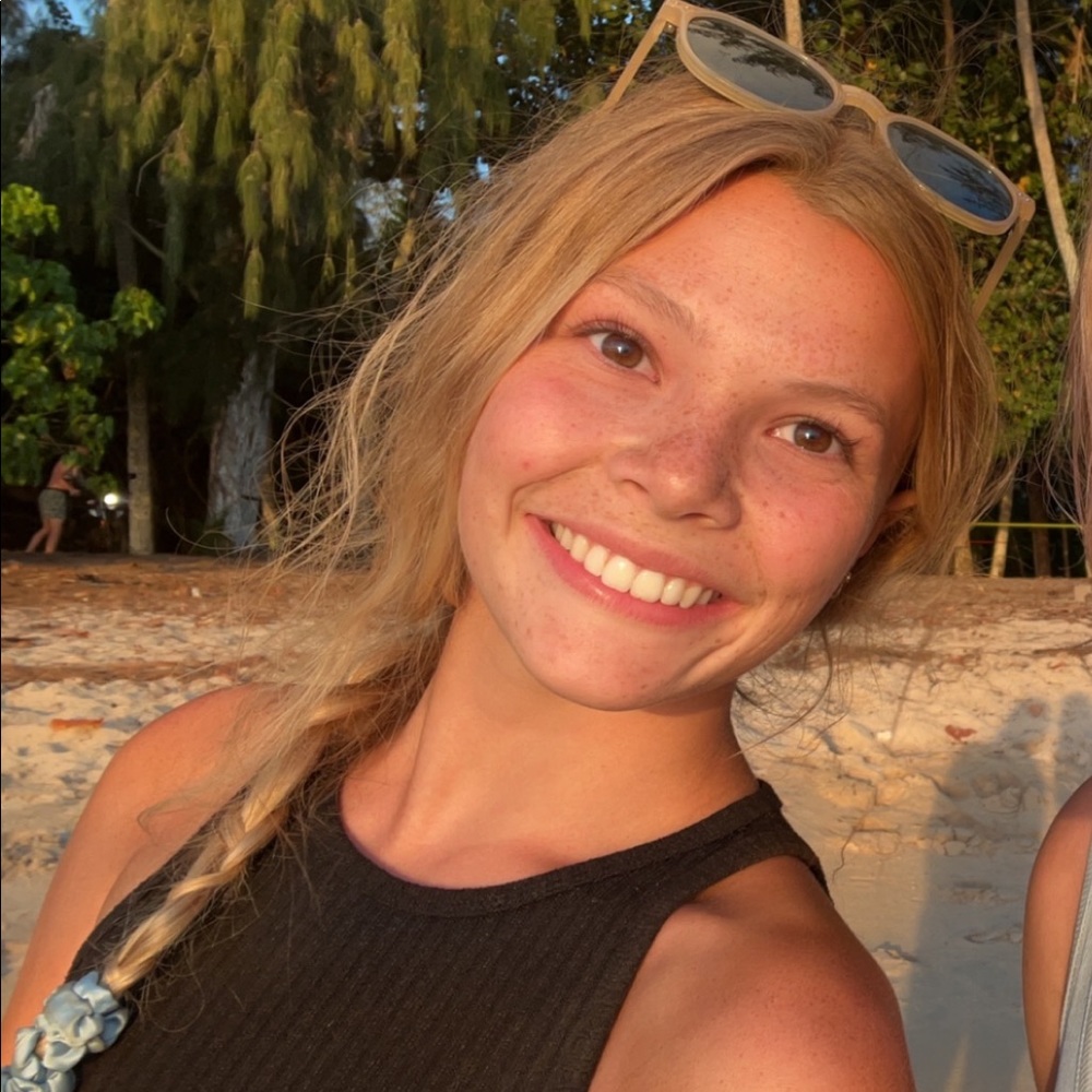 Meet your Posher, Hannah